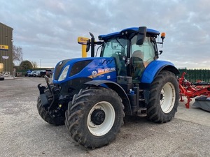 Tracteur d'occasion 4WD Neuf et Tracteur Hollandd T7.210 à vendre - Product Image 2