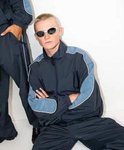 Chándal cortavientos de nailon para unisex, conjuntos de dos piezas reflectantes con logotipo personalizado - Product Image 5