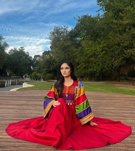 Robe de fête et de mariage afghan en velours afghan fait à la main traditionnel brodé pour femmes robe tribale taille personnalisée robes pour femmes à vendre 117 - Product Image 6