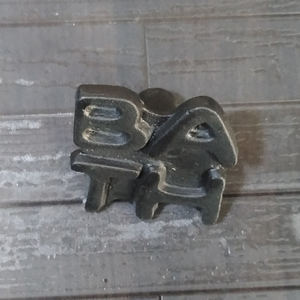 Perillas de gabinete decorativas tipo carta de baño de diseño moderno Precio bajo del fabricante directo Accesorios de hardware para muebles Hoteles - Product Image 6