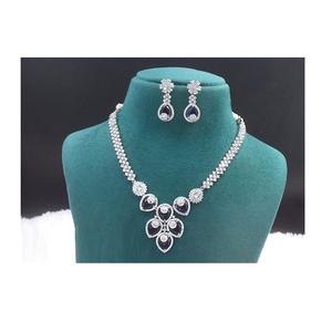 Conjunto de collar AD de diseño de la India perfecto para Mehendi y Sangeet con diseño personalizado disponible a bajo precio - Product Image 1