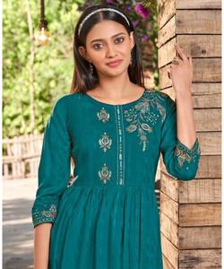 ผ้าซาตินประดับลูกปัดสีชมพูแบบเปิดสำหรับผู้หญิงที่มีสไตล์ดูไบหรูหราและเย็บปักถักร้อยอย่างหรูหรา - Product Image 5