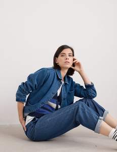 Chaquetas vaqueras sueltas hechas en fábrica a precio bajo para mujer, chaqueta con cuello vuelto para mujer, Chaquetas vaqueras de la mejor calidad para mujer - Product Image 3