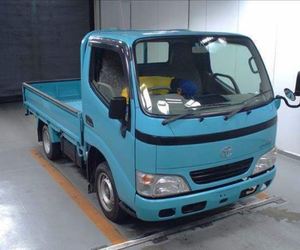 Camion DYNA 1,75 tonne d'occasion en excellent état 2.0 RHD-LHD - Product Image 1