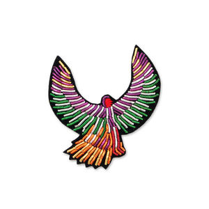 Broche oiseau en métal de haute qualité fil de lingot brodé avec décoration en dentelle Badges à coudre de qualité supérieure des fournisseurs premium - Product Image 1