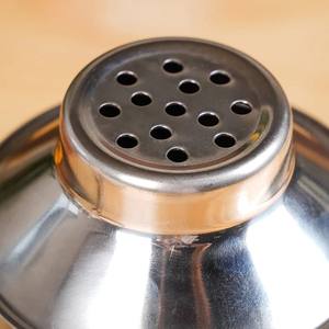 Shaker à cocktails en acier inoxydable, design martelé, outil de bar professionnel, étanche, prise en main facile, mélange parfait pour le bar à domicile - Product Image 4