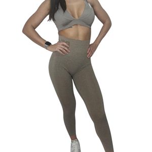 Leggings de gymnastique sculptant le corps des femmes façonnant des pantalons de Yoga pour l'entraînement vêtements de sport d'été Technique sans couture - Product Image 1