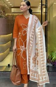 Conjunto de Traje de Rayón para Mujer al por Mayor, Bordado e Impreso, con Dupatta, Traje de Tres Piezas para Ocasiones Festivas, Calidad Premium - Product Image 3