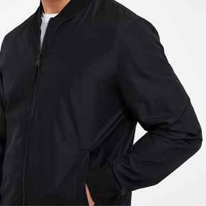 Chaqueta Bomber Negra de Invierno para Hombre, Colección de Invierno, Venta al por Mayor, Alta Calidad, Personalizada, Estilo Hip Hop, Chaqueta de Invierno con Cuello Alto, Chaqueta de Tela para Hombre - Product Image 2