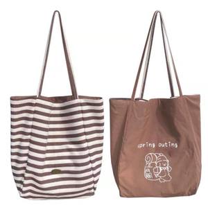 Sac à bandoulière double face rayé, nouveau style pour 2026, design simple, parfait pour les étudiants qui se rendent à l'école ou au travail - Product Image 4