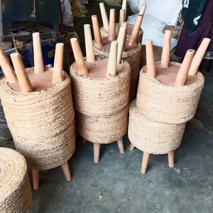 Ensemble de 2 tabourets ottoman en jute solide, design industriel tressé, base en bois, mobile, élégant, accessoire pour les occasions de mariage - Product Image 1