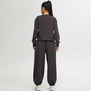 Moda de alta calidad logotipo personalizado mujeres entrenamiento conjuntos gimnasio manga larga dos piezas Yoga conjuntos de las mujeres - Product Image 6