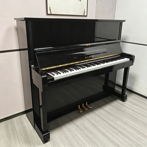 เปียโนตั้งพื้น Kawai KU2D 88 คีย์ คีย์แบบถ่วงน้ำหนัก สไตล์คลาสสิก เปียโนอะคูสติกสำหรับการเล่น ติดตั้งบนพื้น ไม้แท้ แผ่นสะท้อนเสียงไม้เนื้อแข็ง - Product Image 1