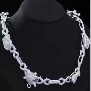 Chaîne cubaine de luxe de qualité supérieure, sertie de diamants VS Moissanite, taille baguette et ronde, avec chaîne cubaine en or 10 carats pour hommes - Product Image 1