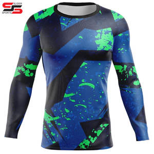 Rash Guard à manches longues imprimé logo personnalisé par sublimation fabriqué au Pakistan - Product Image 3