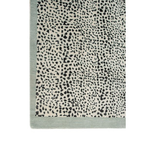 ผ้าขนสัตว์ลายเสือดาวของ Peter D'Ascoli สำหรับตกแต่งบ้าน ลวดลายพิมพ์สัตว์สุดหรู - Product Image 4