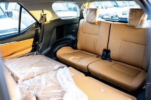 Nuovissima Toyota Fortuner 2025 4.0L SUV 4WD Benzina 345 CV 6 Cilindri Guida a Sinistra - Product Image 3