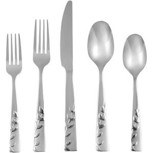 Ustensiles de cuisine Ensemble de couverts Design de finition en acier inoxydable Design entièrement en métal Outils de couverts en argent Couverts brillants Ensemble de couverts - Product Image 1