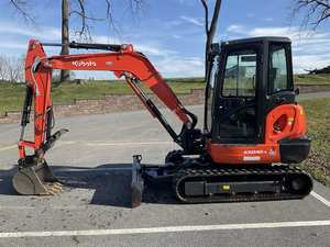 Excavadora Kubota KX040-4 2022 - Máquina Profesional de 4 Toneladas con Pocas Horas de Uso y Rendimiento Hidráulico Fluido - Product Image 5