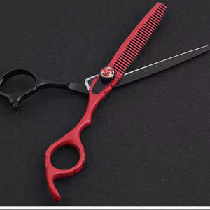 ชุดกรรไกรตัดผมสีดำสำหรับช่างตัดผมสแตนเลสเกรดอุตสาหกรรมมืออาชีพ - Product Image 6