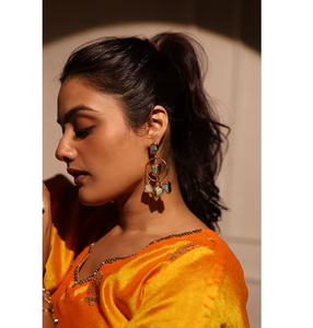 Modernos Pendientes Amazonia Glow con Detalles Hechos a Mano para un Estilo Atrevido y Elegante, Perfectos para Mujeres de la India - Product Image 6