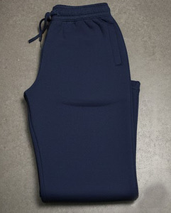 Conjunto Deportivo de Alta Calidad para Hombre, Ropa Deportiva Cómoda para Gimnasio, Entrenamiento y Uso Diario - Product Image 5