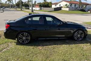 BMW 340i S-edan 2018 d'occasion en bon état, 52 500 milles, moteur turbo 6 cylindres, packs M Sport et Premium, provenance sud des États-Unis - Product Image 2