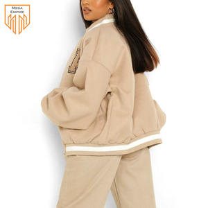 Vente en gros de veste à manches longues pour femmes à la mode, veste universitaire avec logo personnalisé pour femmes - Product Image 4