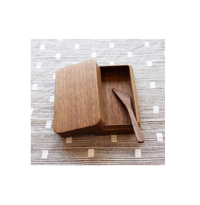 Beurrier avec logo personnalisé fabriqué avec une boîte à beurre en bois de bambou avec couvercle et couteau excellente qualité de haute qualité - Product Image 3