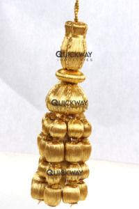 Borlas de Lingotes de Oro Hechas a Mano Personalizadas, Flecos de Bellota, Cuentas de Madera y Oro Mylar para Vestimentas de Iglesia - Product Image 4