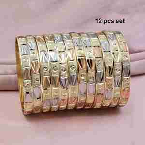 Juego de 12 Brazaletes de Latón Chapados en Oro de 3 Tonos al por Mayor, Brazaletes de Moda para Fiestas - Product Image 6