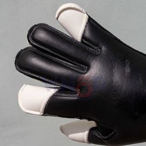 Professional Goalkeeper <b>Gloves</b> With <b>Finger</b> Protection Thickened Latex Football Goalkeeper <b>Gloves</b> Goalkeeper ODM Serviced - Product Image 2