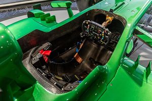 Gran Oferta: Caterham CT03 2013 Limpio y Listo para Enviar - Product Image 4