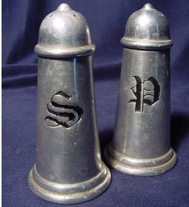 ชุดเครื่องปั่นเกลือและพริกไทยทำจากโลหะสุดหรูพร้อมดีไซน์ทางวัฒนธรรมสำหรับบ้านและไอเดียของขวัญ - Product Image 2