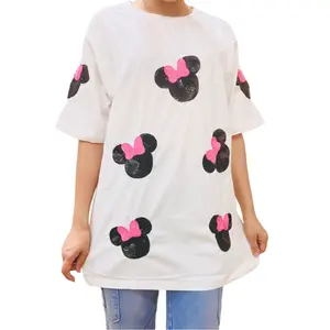 Camiseta con parches de Minnie para mujer, camiseta de manga corta con cuello redondo, camisetas con parches de lentejuelas con tema personalizado, camisetas informales para mujer