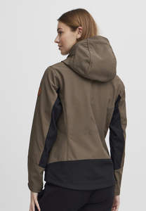 Vêtements d'extérieur softshell légers et confortables pour femmes, avec option de logo personnalisé, pour un style de vie en plein air, les voyages et le quotidien. - Product Image 3