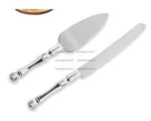 Service à manger élégant et à dessert en acier inoxydable avec poignée en acrylique Serveur à gâteaux parfait pour les occasions et les réunions de famille Spcl - Product Image 3