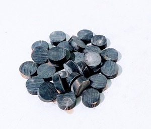 Direct inde haute qualité personnalisé rond corne de vache boutons fabriqués à la main naturel corne de buffle bouton blancs poli Europe - Product Image 2