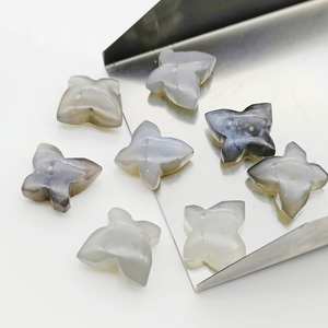 Perles de pierres précieuses lisses en forme de papillon en pierre de lune grise sculptées à la main 14 MM - Product Image 4