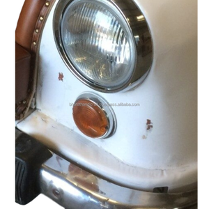 Canapé industriel pour voiture Ambassador, conçu pour les intérieurs d'inspiration vintage, offrant un design de sièges au style automobile distinctif - Product Image 4