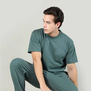 Ensemble chemise et short imprimés pour hommes-Tissu de haute qualité-Idéal pour les vêtements décontractés et les activités de plein air - Product Image 4