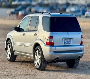 Mercedes-Benz ML_55 A-M-G 2002, Auto Usado en Excelentes Condiciones con 3 Años de Garantía, Origen Estadounidense, Soporte de Personalización OEM/ODM - Product Image 2