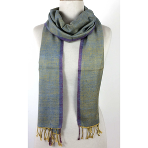 Bufanda larga de seda Eri Peace estilo Marigold Lake - Product Image 3