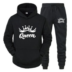 Ensemble deux pièces pour hommes et femmes Tenue de couple écologique 'Queen King' Survêtements imprimés Sweat à capuche et pantalon de survêtement - Product Image 1