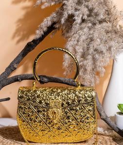 Nuevo diseño hecho a mano Vintage latón y cobre almohada bolso de mano para novia a bajo precio de f s i - Product Image 2