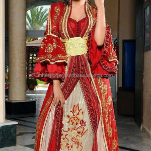 Vestido caftán de dos piezas de color rojo nupcial para niña turca con bordado dorado pesado y trabajo de encaje - Product Image 1