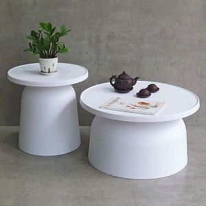 Minimalist Round Double <b>Sofa</b> <b>Table</b> Made of PP Plastic - Product Image 3