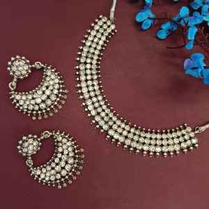 Indian Manufacture Jewellery Designer Classic Floral Crystal Choker Necklace Bridal Wedding Indian Dangle <b>Earring</b> Set, <b>Silver</b> - Product Image 2