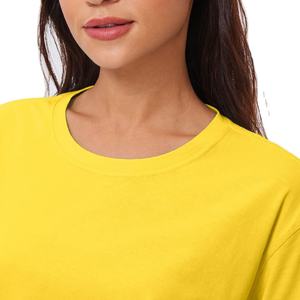 Camiseta de Algodón 100% Transpirable con Logotipo Personalizado, Diseño Urbano para Mujer, Cuello en V, Manga Corta, Corte Holgado, Color Amarillo Sólido, Bordado - Product Image 2