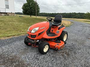 Tractor de césped Kubota GR2110. - Product Image 2
